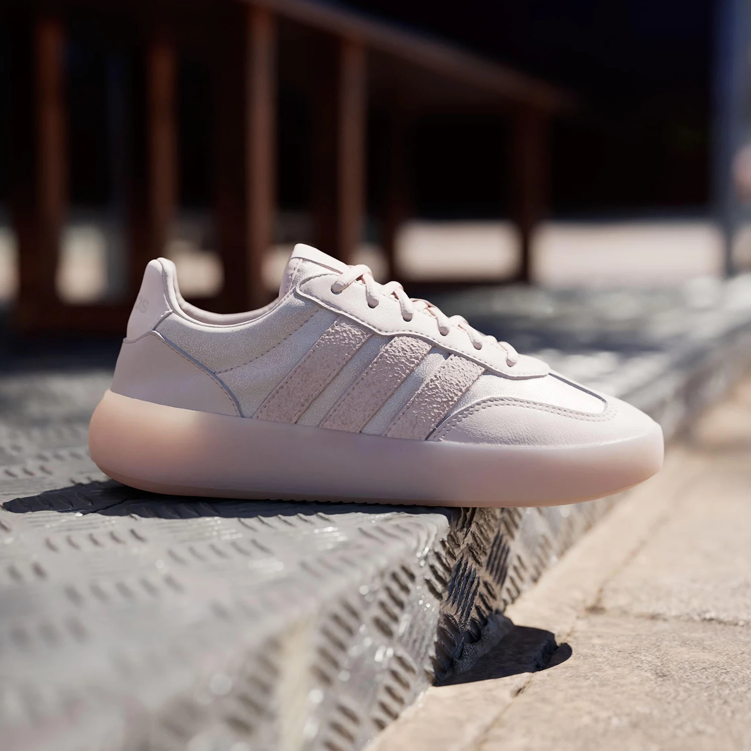 Adidas Authentic BARREDA DECODE Women's Lightweight Classic Sneakers JR1222