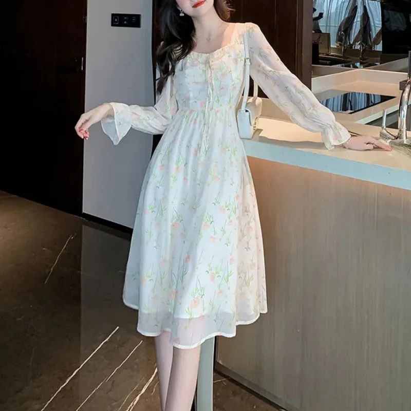 Spring New Fresh Fragmented Flower Dress Women Collar Patchwork Bow Drawstring Elegant Waist Closing Simple Long Sleeved Dresses