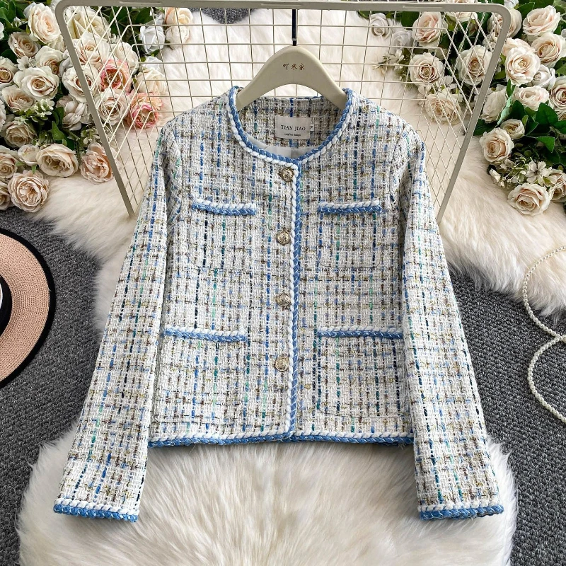 

Retro heavy industry coarse tweed round neck jacket women spring new light luxury style metal buckle loose slimming top