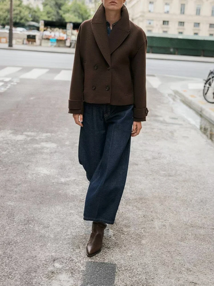 

European style new women's fashionable and versatile loose-fitting double-breasted short coat with European style.