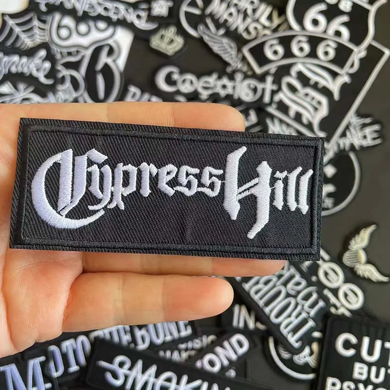 12 Stück/Punk-Metal-Rock-Band Schwarze Applikationen, Reparatur-Aufkleber für Kleidung, Thermoklebebilder, Stoff-Buchstaben-Stickabzeichen zum Aufbügeln – Detail 7