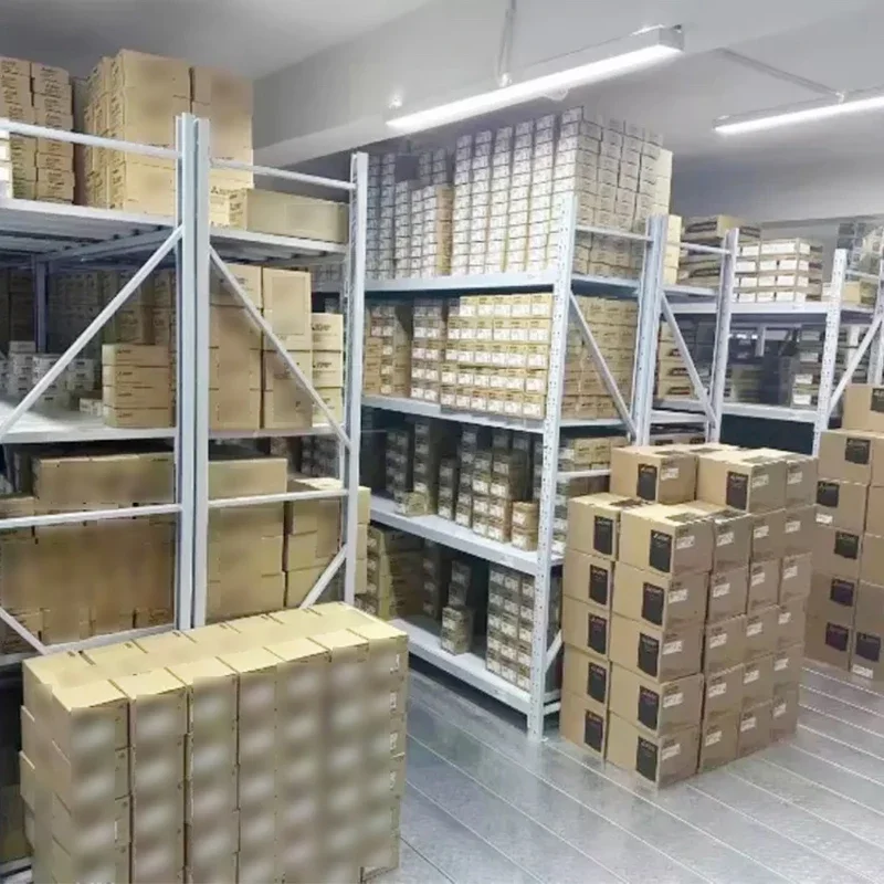 새 상품 미개봉 100% 정품 LENZE EVS9324-ES 서보 인버터 3.0KW 480VAC 9300 시리즈