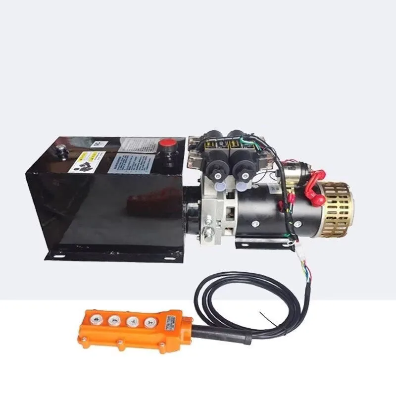 Synthetic Rope Electric Recovery Winch 12V 13000LBS 5897.5Kg With Gear Train Roller Fairlead For Off-Road Vehicles