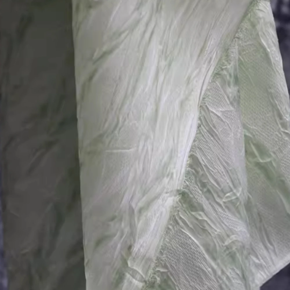 

Окрашенная в галстук плиссированная ткань для платья, дизайнерская одежда, ручная работа, материал для шитья своими руками, ткань, металлическая проволока, водный блеск, атлас