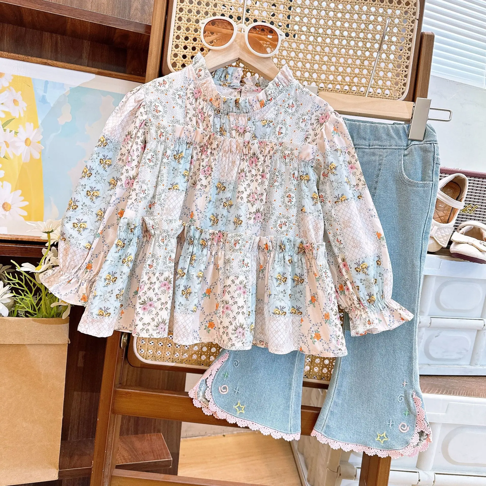 Childrens Set 2024 Autumn New Collection Girls' Set Lovely Floral Doll Long Sleeved Shirt Tops Cotton Lace Denim Jeans