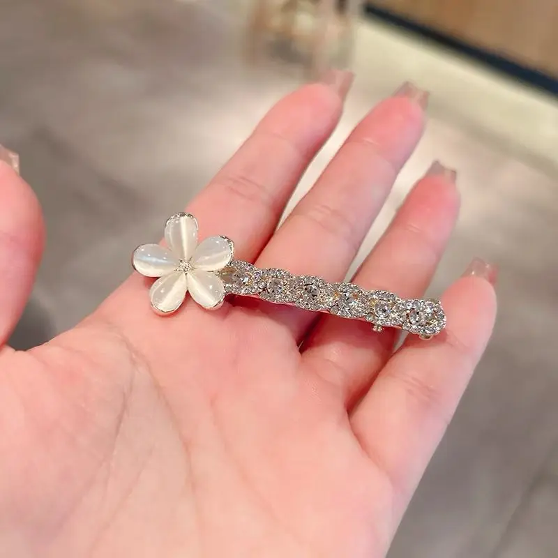 Маленькая и изысканная заколка в виде утконоса с цветком кошачьего глаза, роскошная и высококачественная прямая заколка со стразами, заколка для волос с боковой челкой для женщин