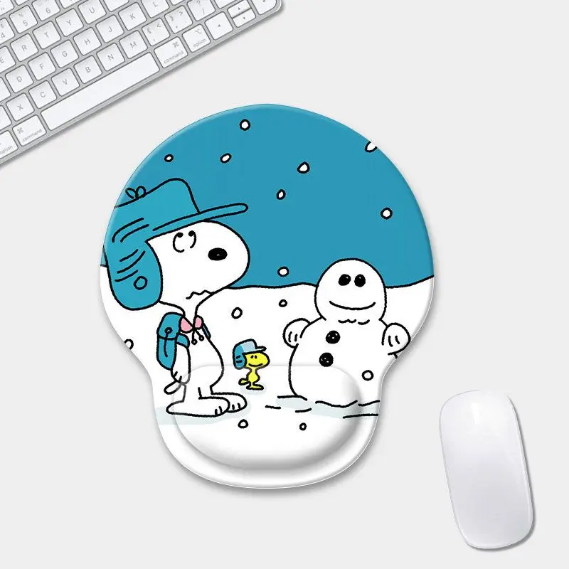 Snoopy anime peripheral mouse pad wrist guard kartun komputer desktop wrist pad tahan kotor lucu wrist pad grosir