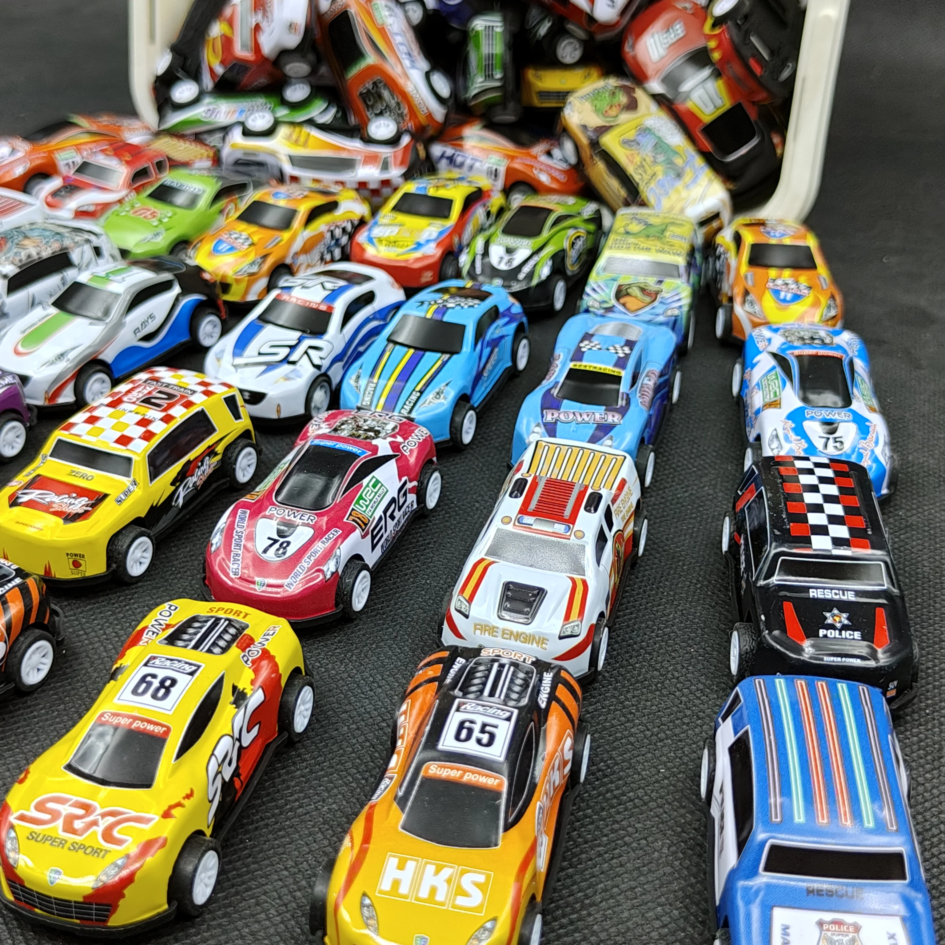 15/20/50個入り 子供用合金製ミニレーシングカー収納ボックス プルバックカーセット リバウンド式複数車 子供向けコレクション玩具