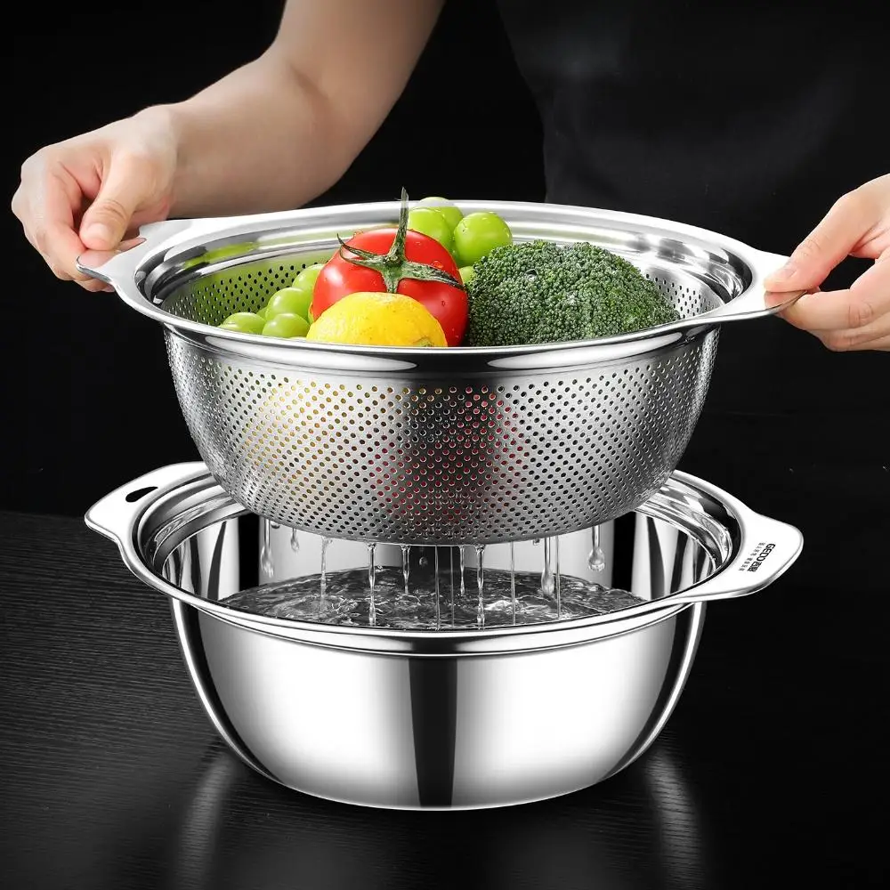 

LFGB Certification Kitchen Fruit Vegetable and Rice Washing Basin 23~31cm Diameter Dense Drainage Hole Colander with Side Handle