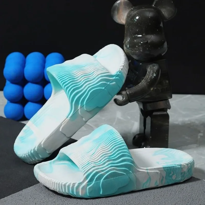 

New Korean Style Thick Sole Non-Slip Comfortable Slippers for Men Women and Couple Summer Trendy Fashion Home Footwear