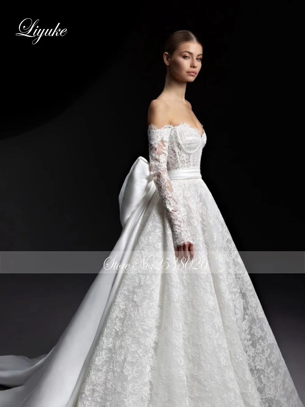 Liyuke-vestido de novia de corte en A, hecho a medida, con hombros descubiertos, vestidos de novia de encaje completo con tren de satén extraíble