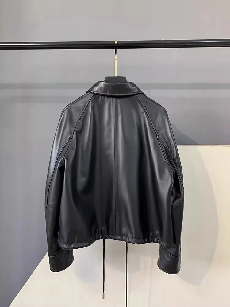 Vendita calda autunnale Giacca femminile in pelle di pecora naturale con coulisse Colletto couverture Cappotto corto Cerniere superiori Capispalla in vera pelle da donna