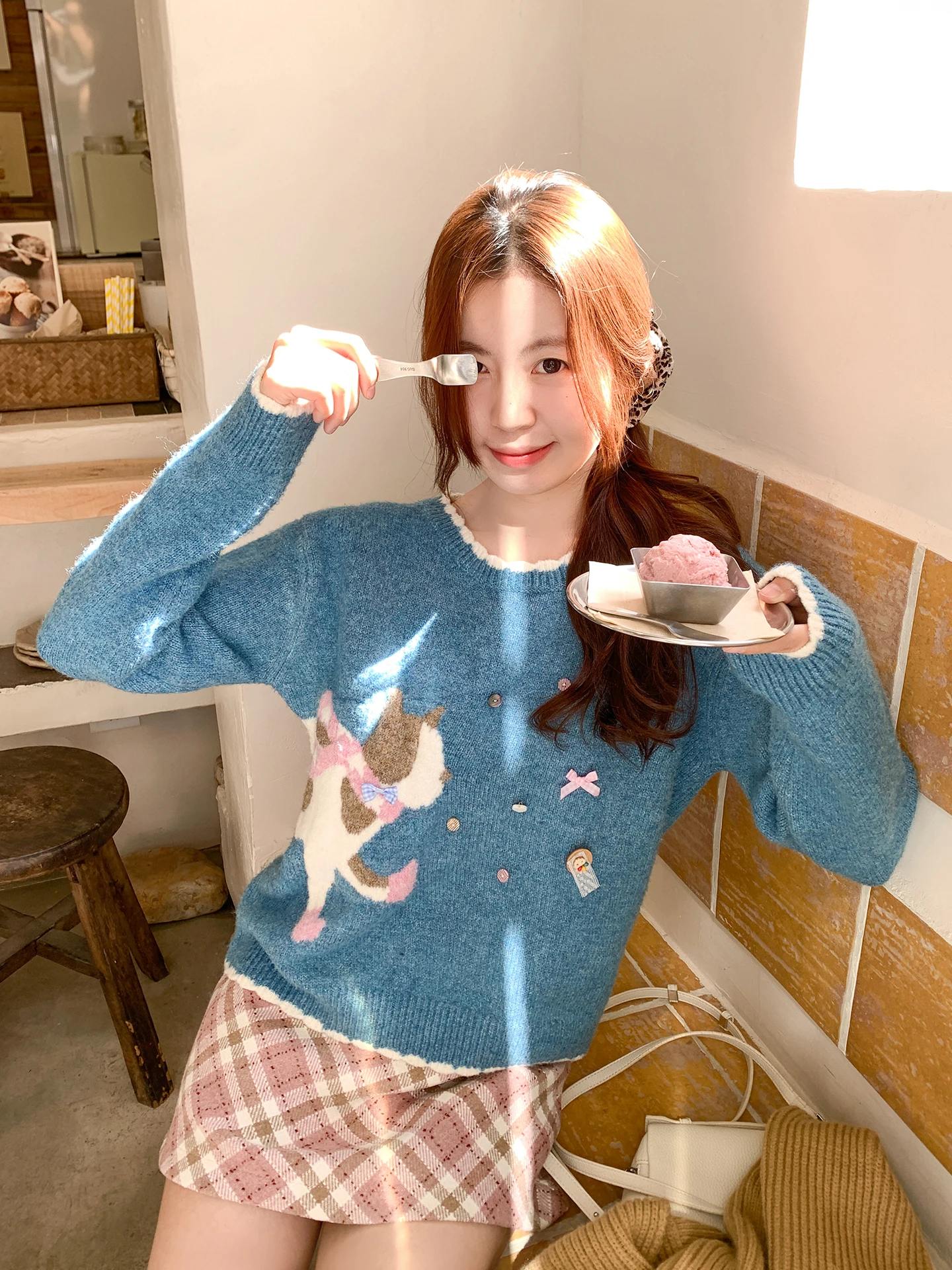 

Korean Sle round Ne Embroidered Blue Women's Knitwear Winter Warm Inner Wear Loose Fit Long Sve Casual Top