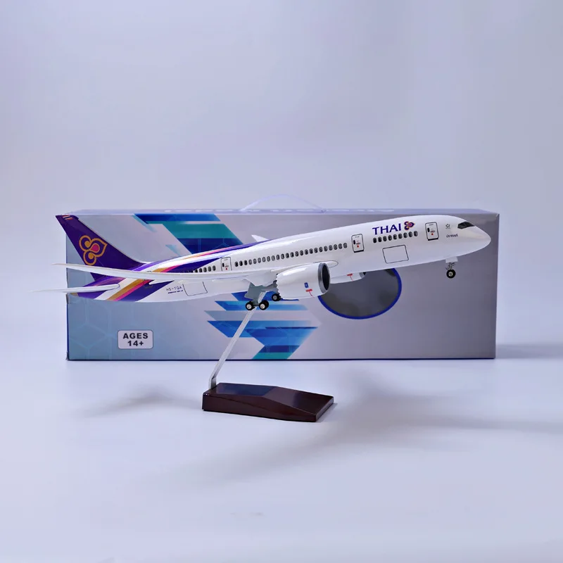 

B787 Aircraft 43CM 1/130 Scale Thai Airlines Airlines Model With Light & Base Diecast Resin Miniature Airplane Decoration Gifts