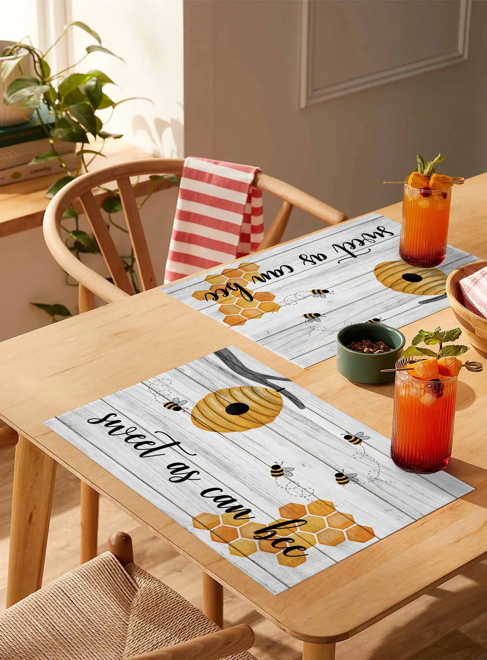 

4/6 Pcs Country Wood Grain Bee Placemat Wedding Party Dining Decor Linen Table Mat Kitchen Accessories