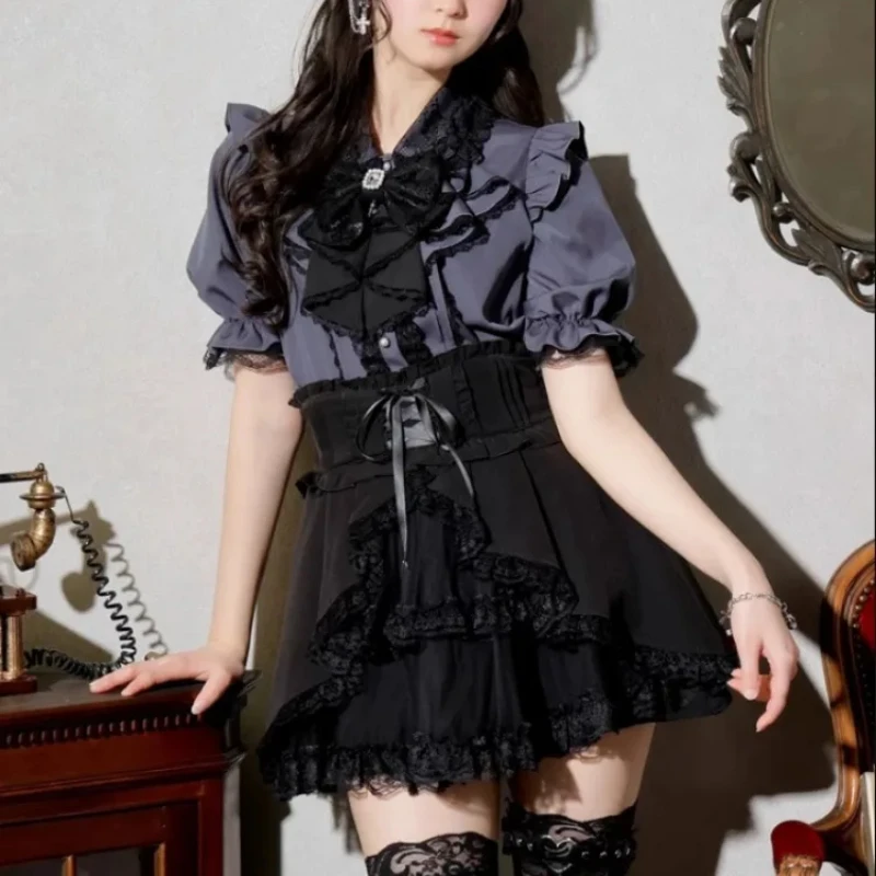 Nowa kolekcja damska bluzka/top w stylu japońskim, słodka, koronkowa, urocza, z rozcięciem, kokardką i krótkim rękawem.