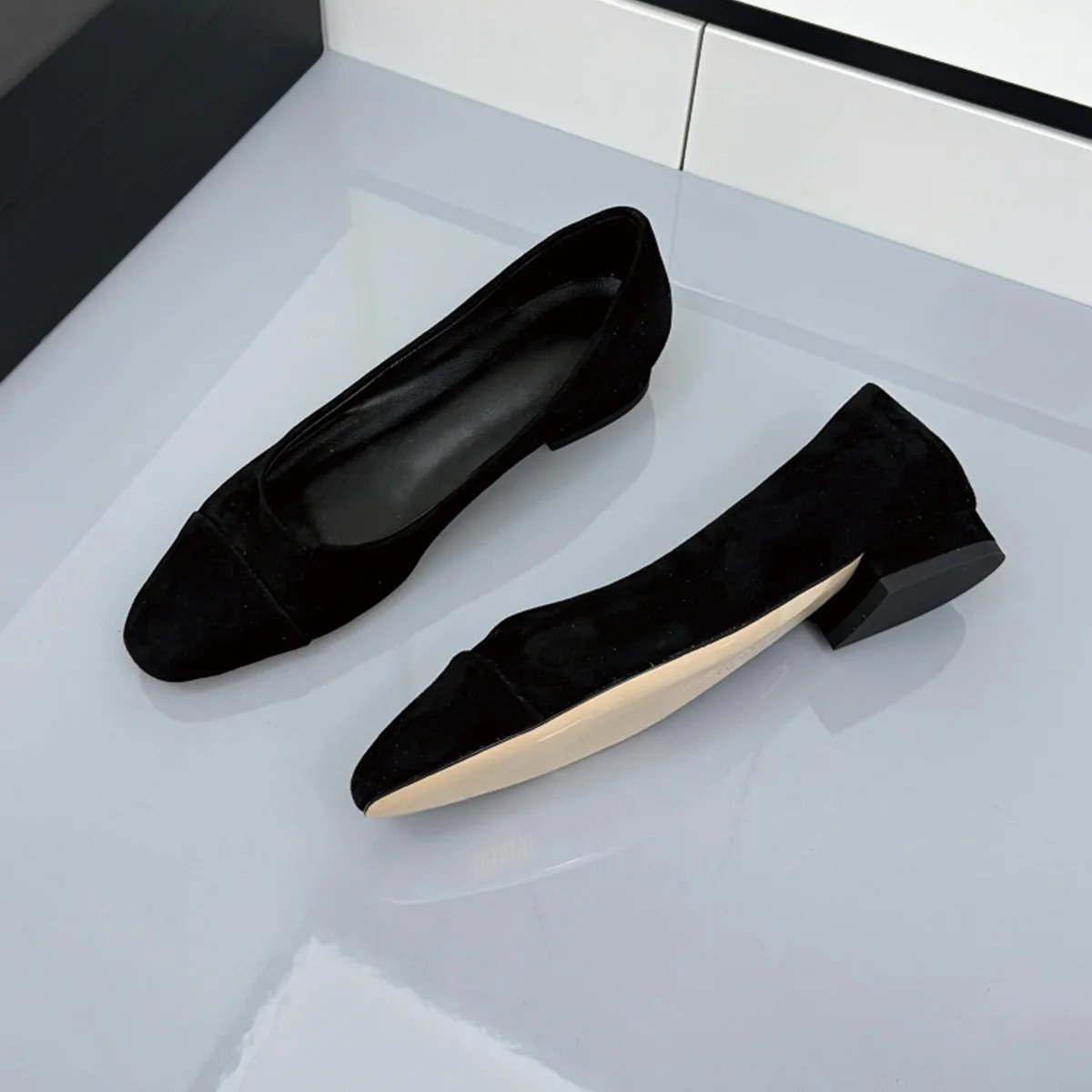 2026 High Quality Autumn Slip On Women Working Shoes Toe Strap Design Versatile Dress Footwear ch25101258
