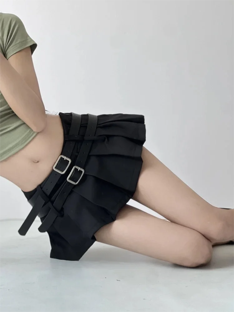 RORORIRI jupe Ultra courte noir Mini jupe pour femmes Double ceinture jupes très courtes plissées Y2K Harajuku Y2K Gyaru sous-shorts