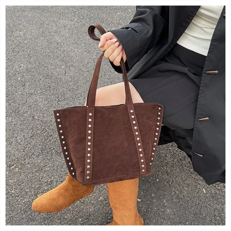 

Women's Handbag Made Of Star-Patterned Leather Featuring Trendy Ireland Lightweight Soft Daily Look