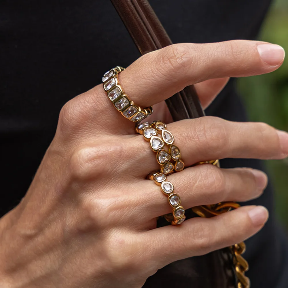 

PuRui Elegant Zircon Stainless Steel Stackable Rings for Women New Vintage PVD 18K Gold Plated Finger Rings Valentine's Day Gift