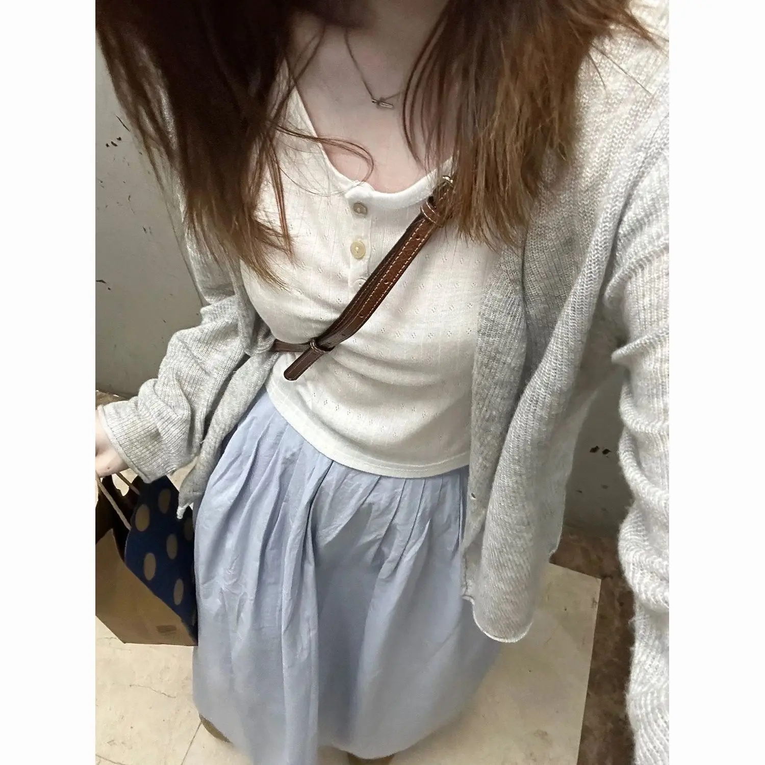 

Petite Wear Early Autumn Fashion New Sweet Gentle Lazy Wind Vest Cardigan Half-body Skirt Three-piece Tide