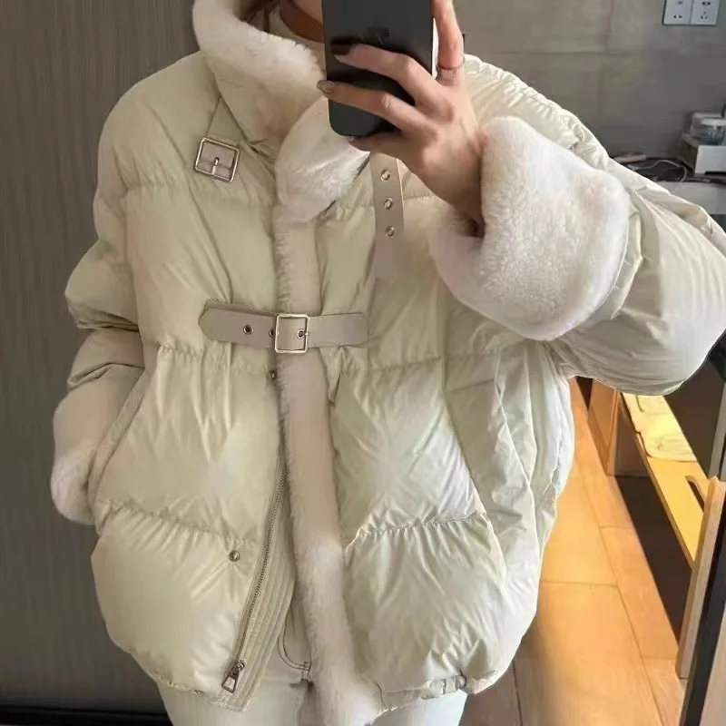 

Lamb Wool Patchwork White Duck Down Down Jacket Women 2024 Winter New Stand Up Collar Locomotive Style Warm Cool Coat Winproof