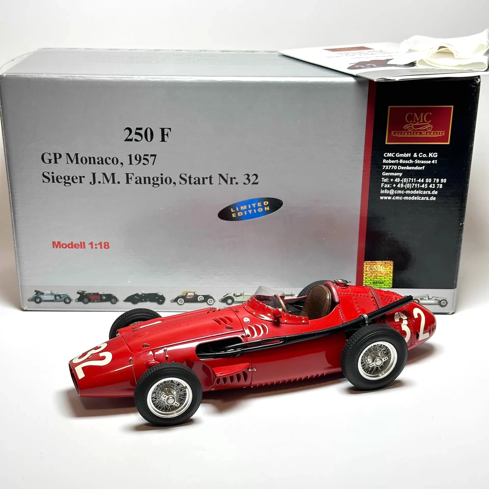 

CMC 1:18 250F GP Monaca 1957 #32 Simulation Limited Edition All Open Alloy Metal Static Car Model Toy Gift