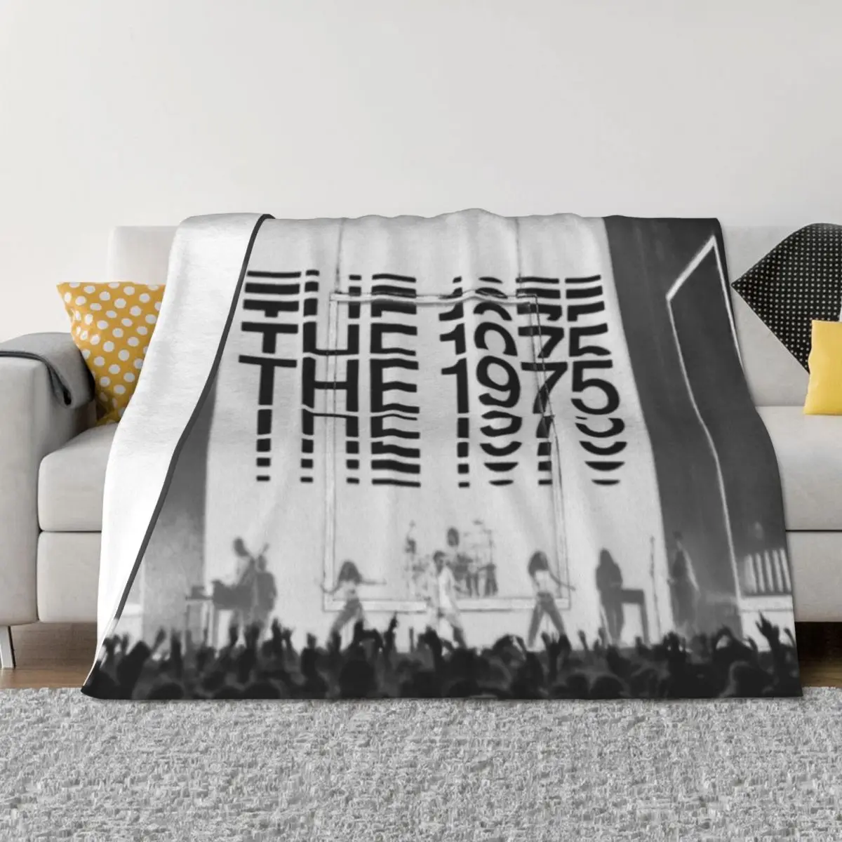 

1975 concert Throw Blanket Decoratives Polar Thermals For Travel Personalized Gift Blankets