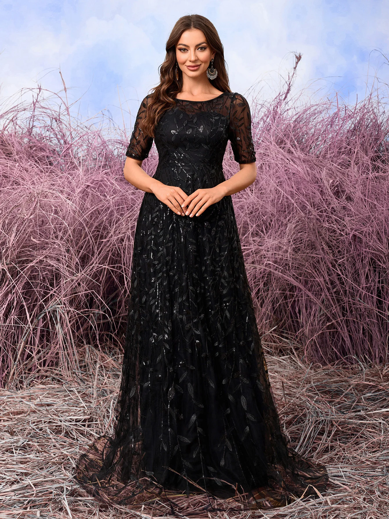 

UNITHORSE Elegant Round Neck Leaf Embroidery Flowy Dress, Black Formal Evening Gown