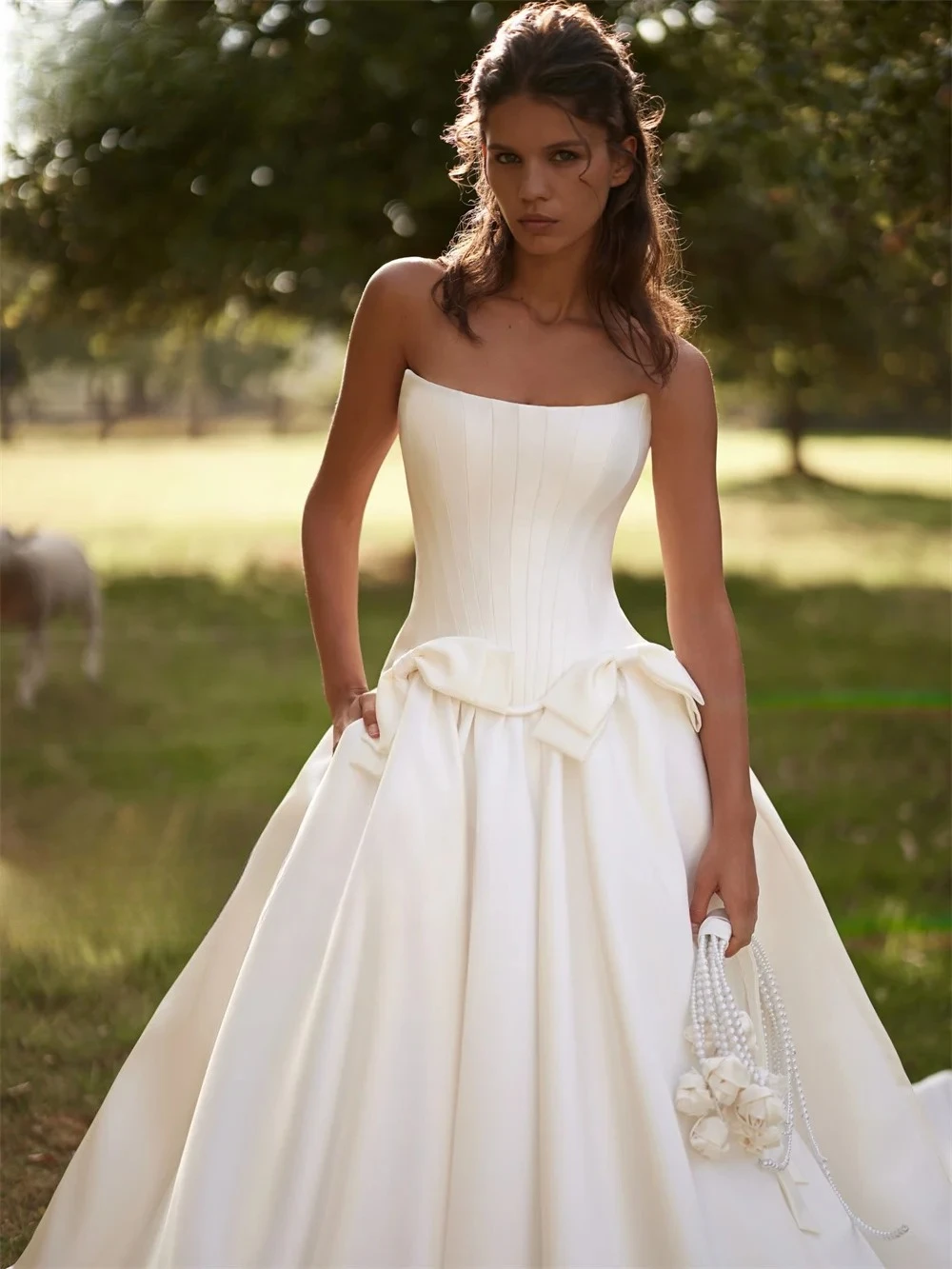 Luxury A-Line Civil Wedding Dress Classical Strapless Bridal Dresses Appliques Bow Wedding Gown Customized 2026