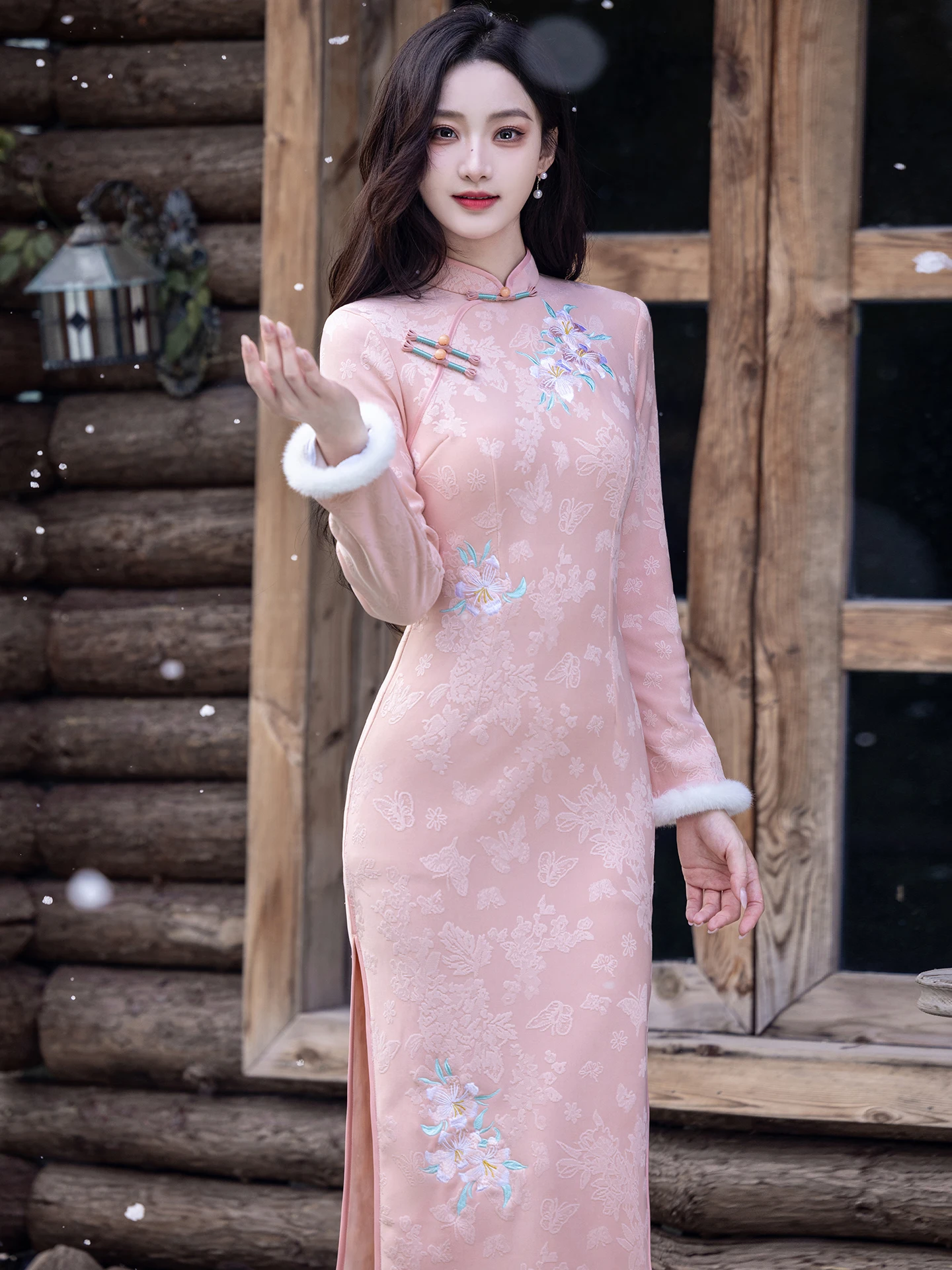 gonna-di-media-lunghezza-da-indossare-ogni-giorno-calda-con-colletto-inclinato-lungo-in-velluto-di-cotone-di-seta-ricamato-rosa-delle-giovani-donne-2025-new-sle