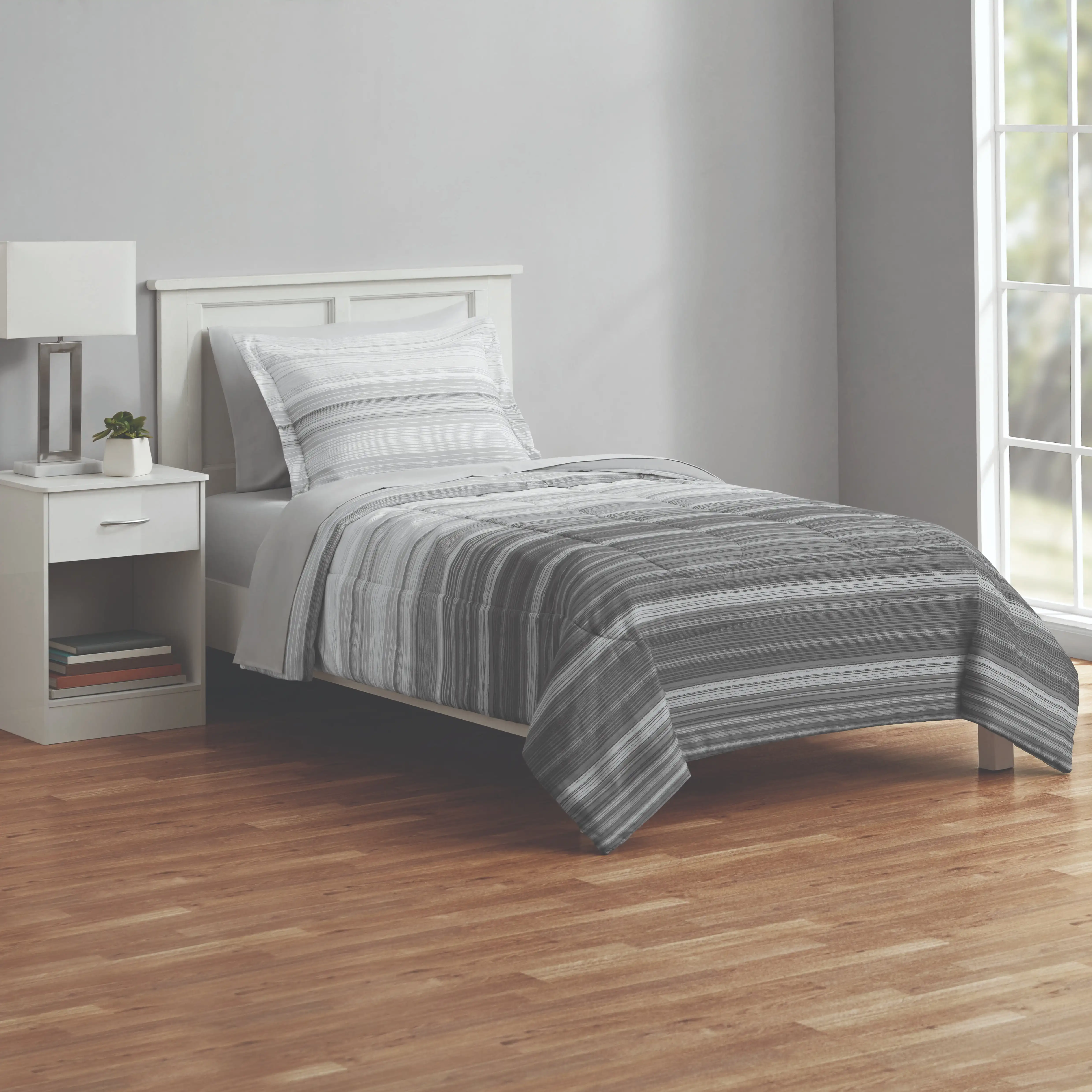 

5 Piece Reversible Bed in a Bag Comforter Set with Sheets, Grey Stripe, Twin-XL