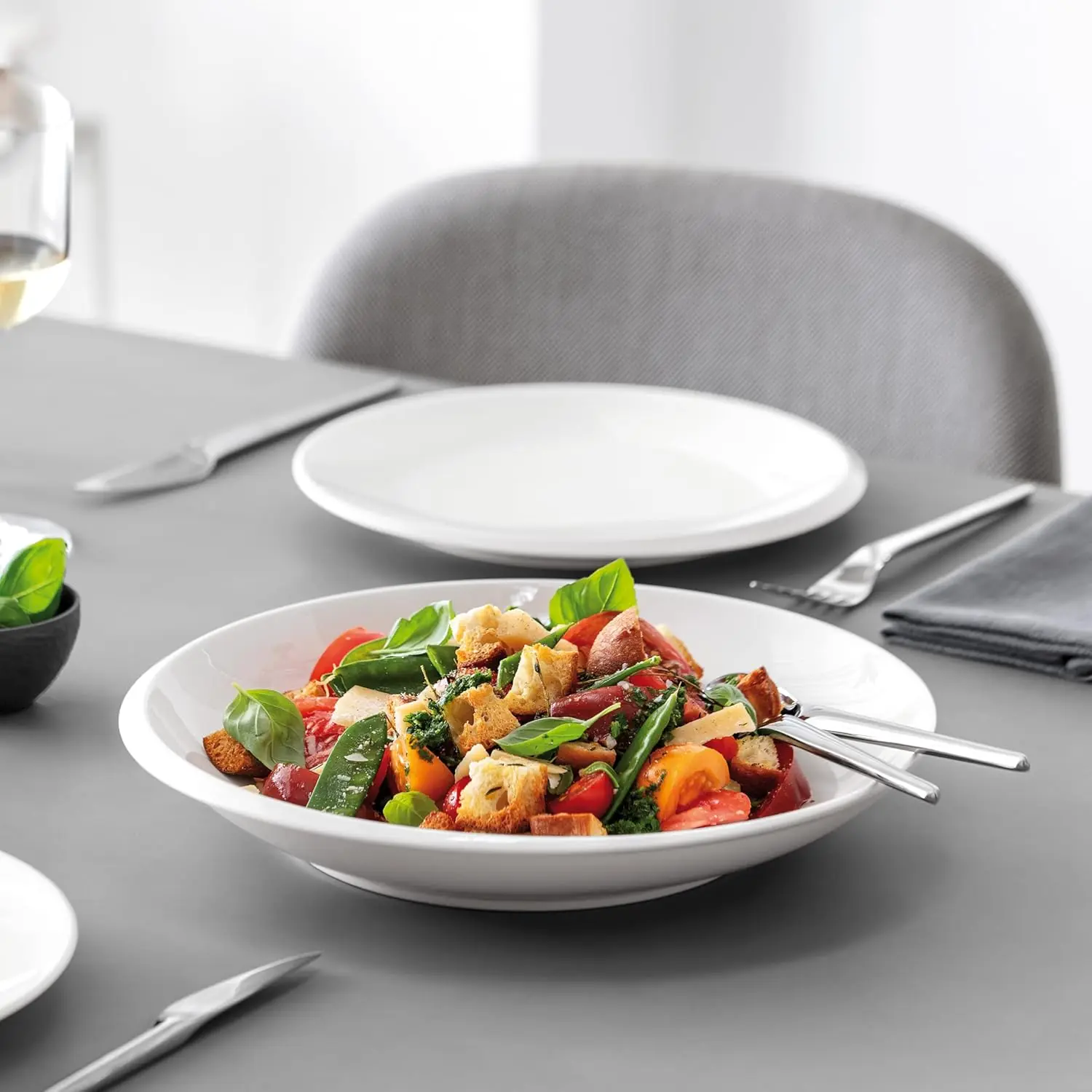 مجموعة أواني طعام كاملة من نيو مون مكونة من 2، باللون الأبيض