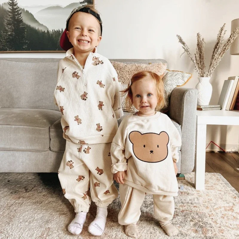 Newborn Clothing Boys\' Round Neck Fashion New Waffle Set Girl Baby Cute Cartoon Bear Print 2024 Spring and Autumn Pajama Set