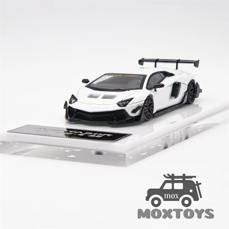 Star Model 1:64 Liberty Walk Aventador LP700-4 LBWK 2.0 Chrome limited499 Diecast Model Car