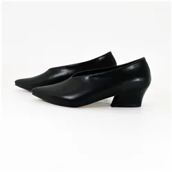 Nuovo arrivo scarpe tacco di spessore in vera pelle punta a punta con le scarpe da donna piccoli cunei scarpe da lavoro ol femminile 33-41
