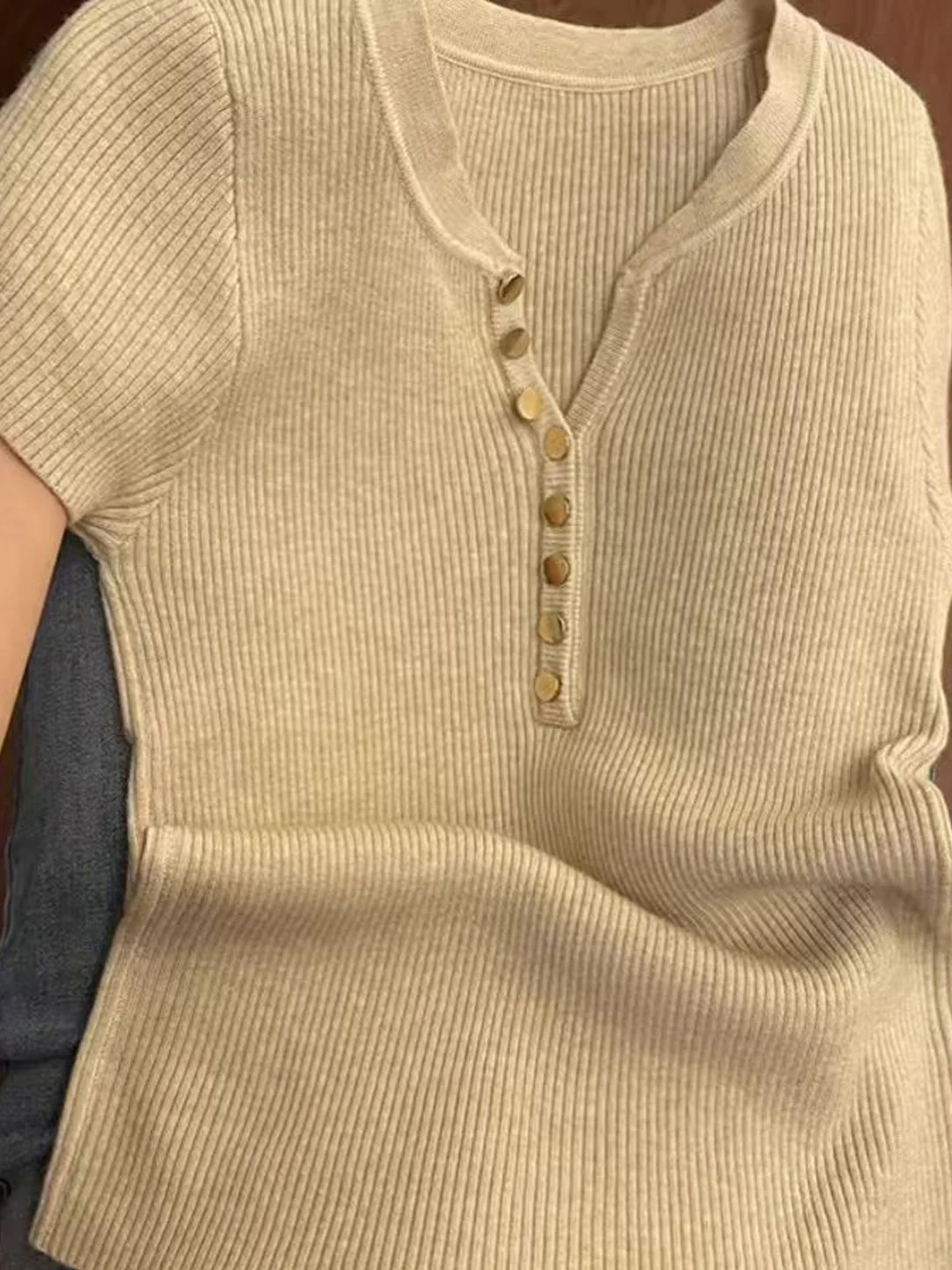 

Casual Versatile Slim Fit ort Sve Women's Knitted Top Metal f Button Design Spring Summer New Sle Faionable Knitwear