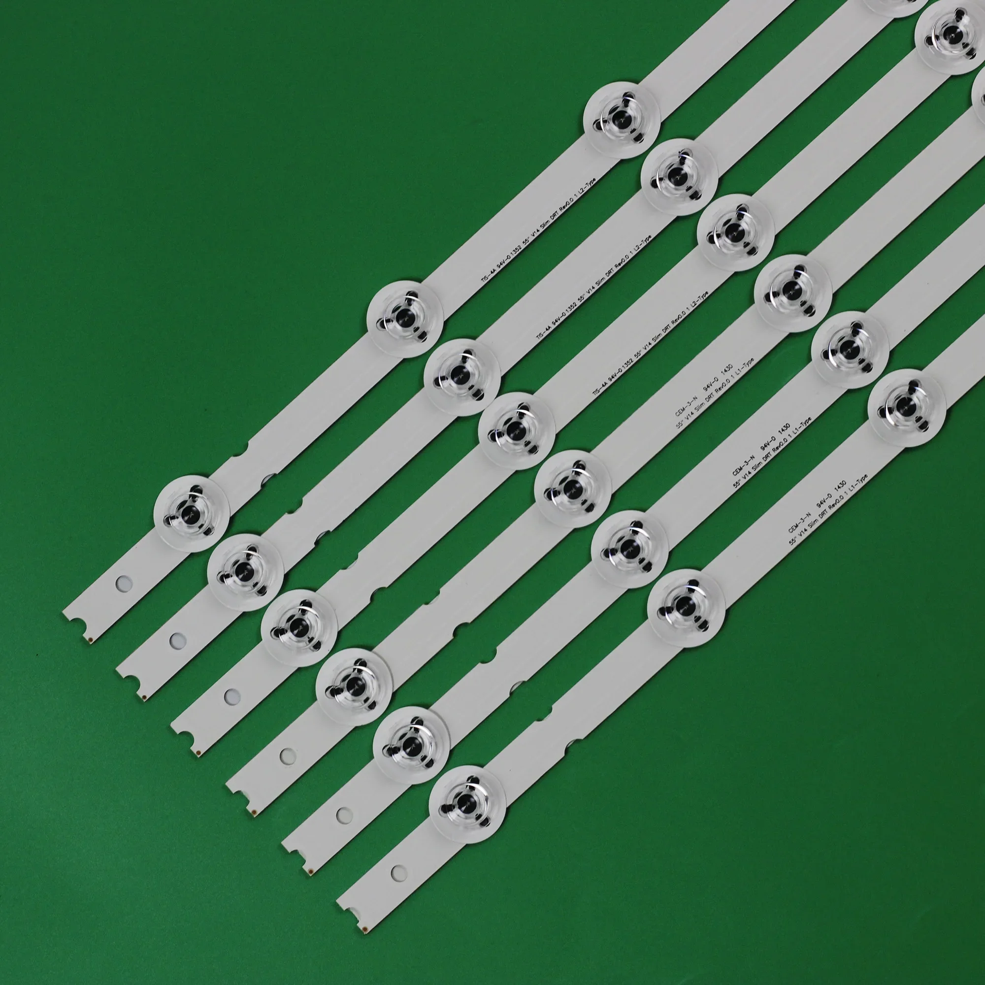 12pcs LED Strip for 55