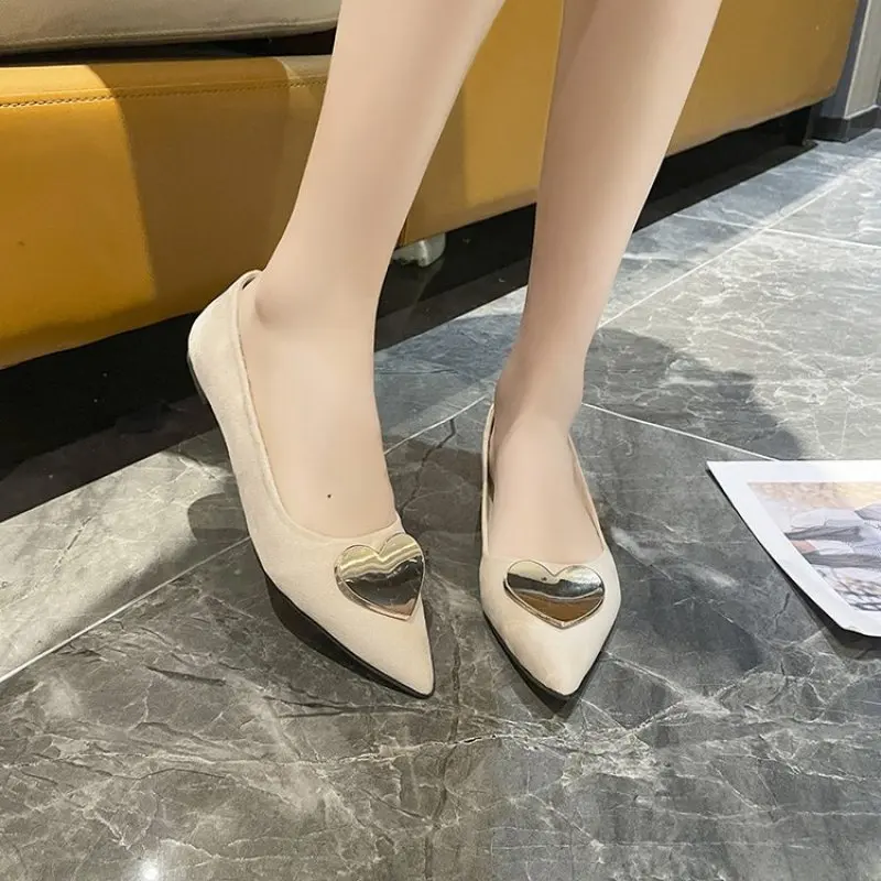 

New Soft Roll-up Flats Woman Famous Brand Curl Metal Decor Moccasins Feminina Silk Pointy Espadrilles Ladies Shoes Plus Size 42