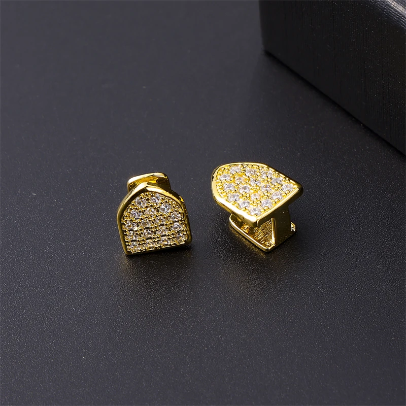 Hip Hop 2pcs Iced Out CapsTeeth Grillz Cubic Zircon Micro Pave Top & Bottom Charm Grills For Men Women Jewelry Gift