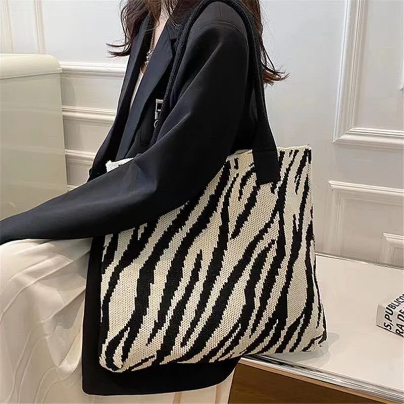 Large Capacity Polyester Packages Handbag Korea Style Crossbody Bags Solid Messenger Bags Double Shoulder Bags Women