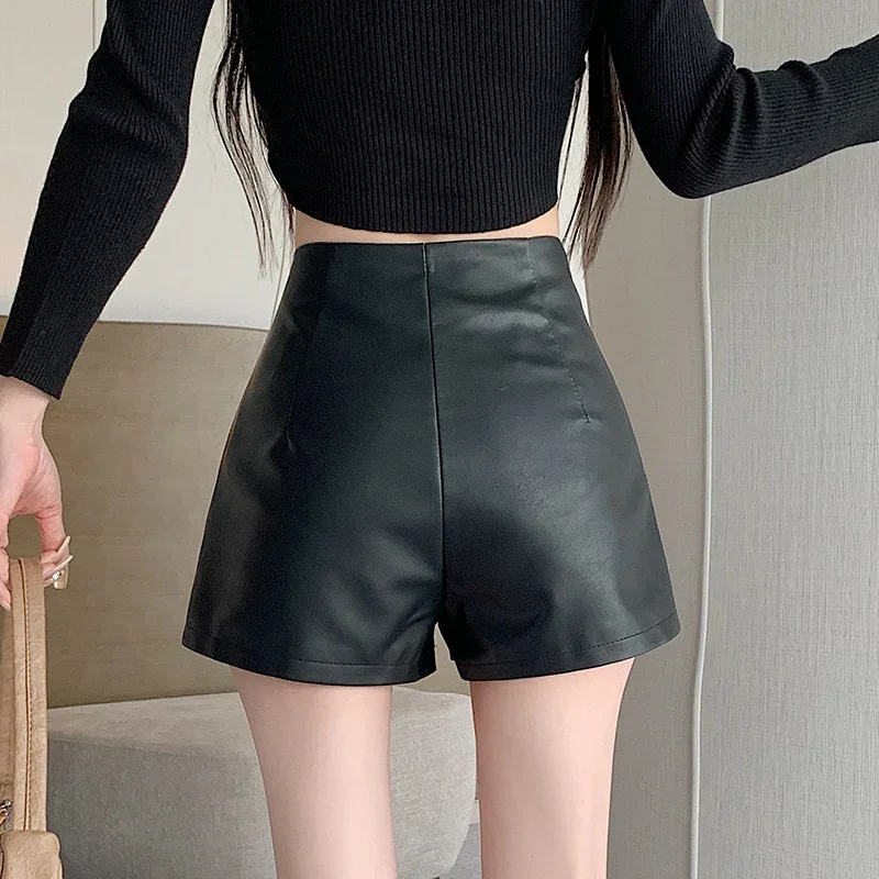 Black Sexy Thicken Pu Shorts Women Clothing 2024 High Waisted Winter Faux Leather Hot Short Pants For Boots