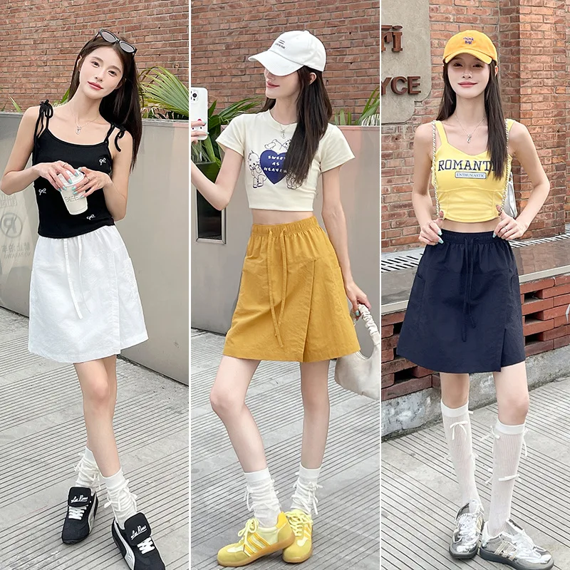 Damska szybkoschnąca spódnico-spodenki sportowe na lato, codzienna elastyczna talia, rozcięcie z przodu, spódnico-spodenki cargo.