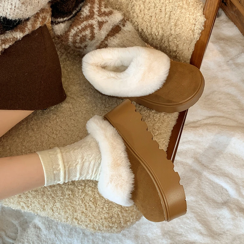 Soft and Smooth Cozy Plush Slippers with A Thick Non-slip Sole, Comfortable, Fleece-lined, and Versatile Cotton Slippers