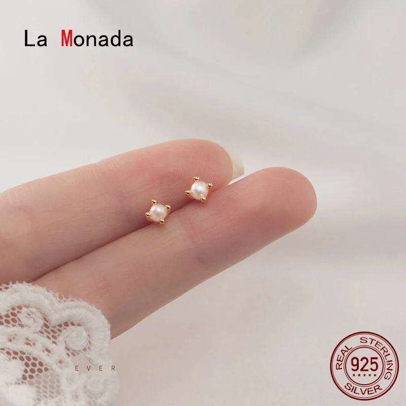 La Monada Tiny Stud…