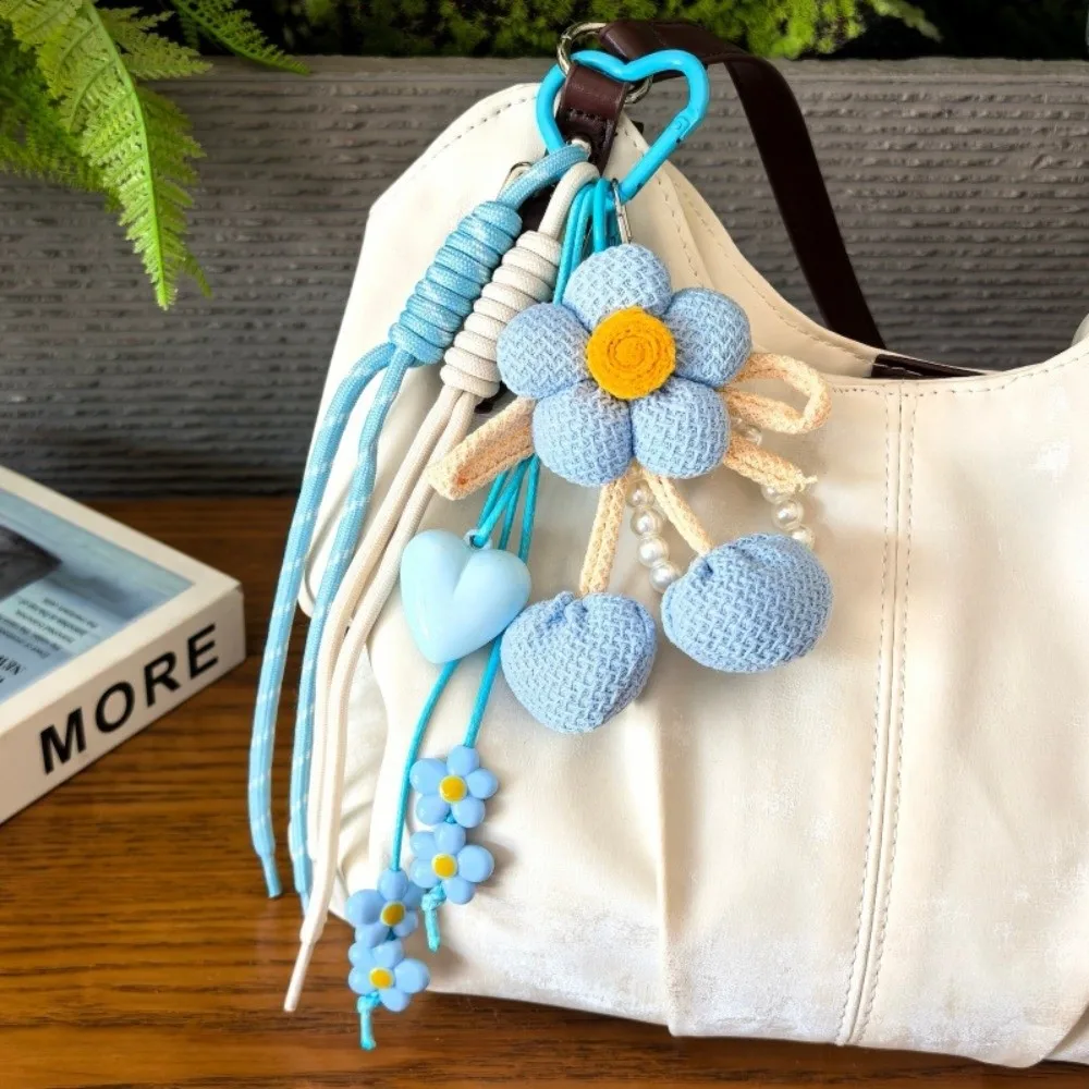 New Handmade Knitted Flower Bag Charm Pom Pom Polyester Knitted Charm Cute Flower Shape Flower Keychain Pendant Girls Gifts