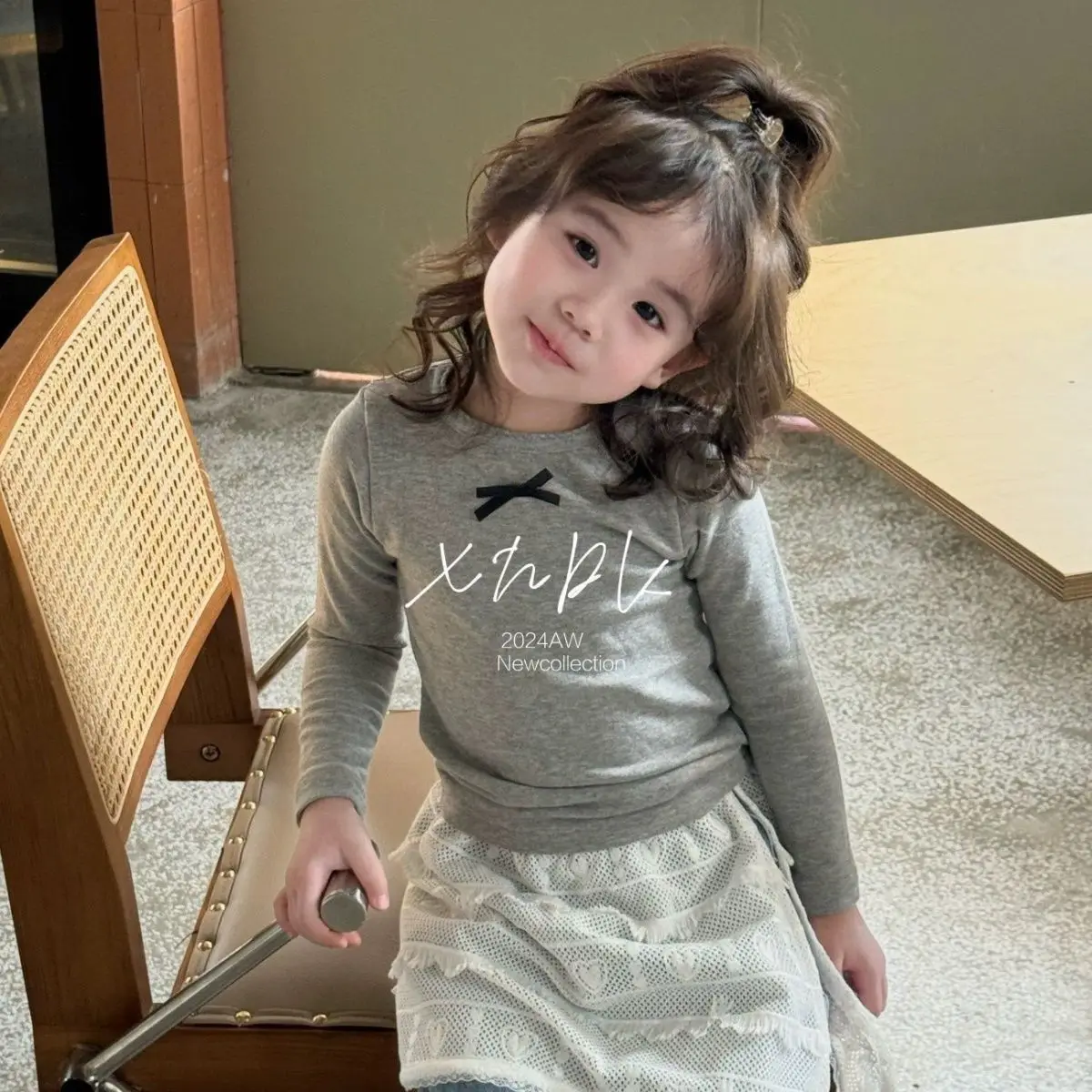 Girls 25 Spring and Autumn New Sweet Bow Round Neck Long Sleeve T shirt Girls Treasure Solid Color Versatile Base Shirt