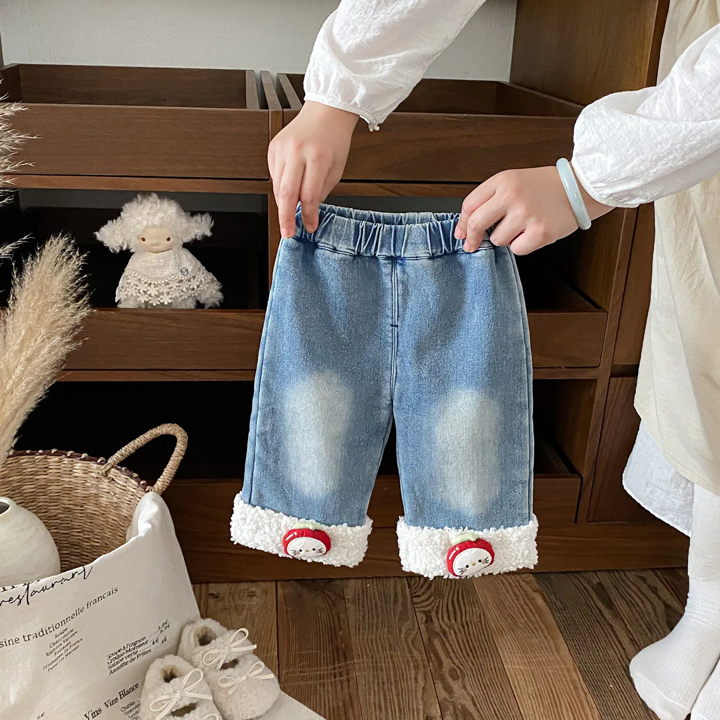 

2025 Winter Toddler Kids Girls Jeans Thick Warm Children Girl Trouser Cartoon Printed Mid Waist Infant Baby Girls Loose Pants