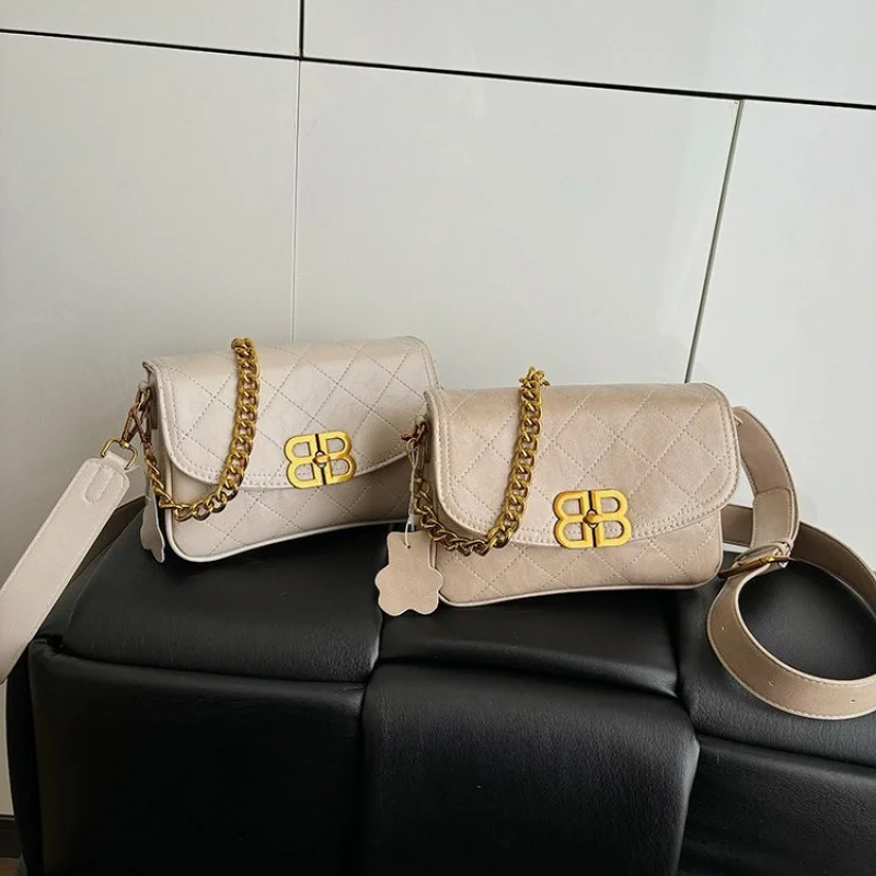 

Fashionable Commuter Bag For Ladies With Laptop Compartment For Work And School Travel Needs