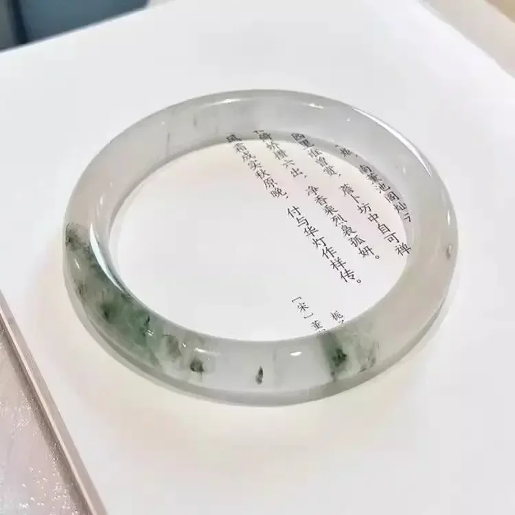 

Tianshan Cui bracelet women's ice green floating flower snow green beauty strip gift